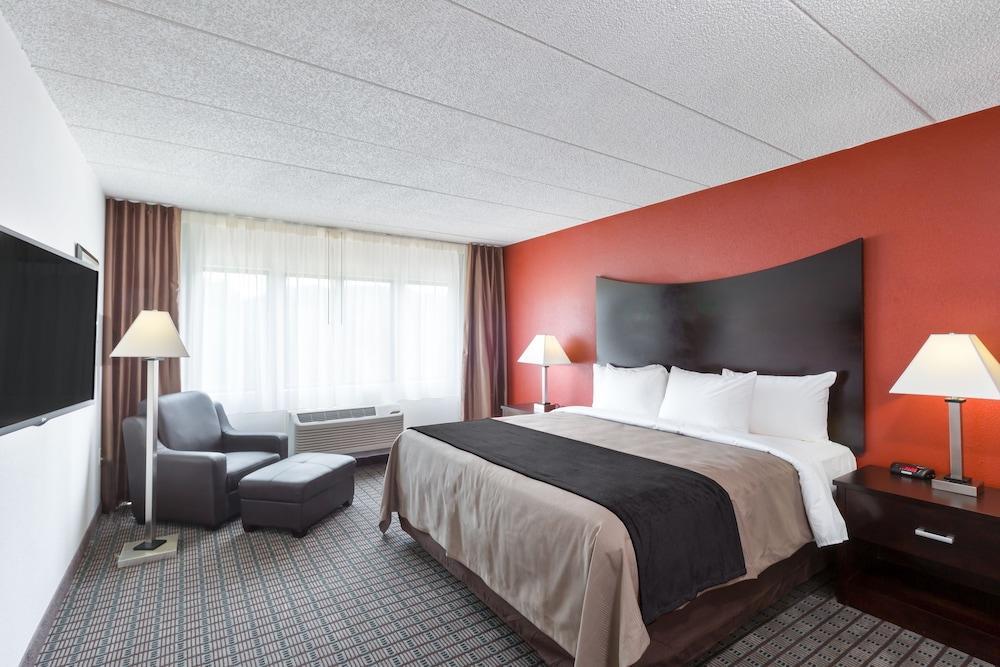 Clarion Hotel & Suites BWI Airport North Baltimore Eksteriør billede