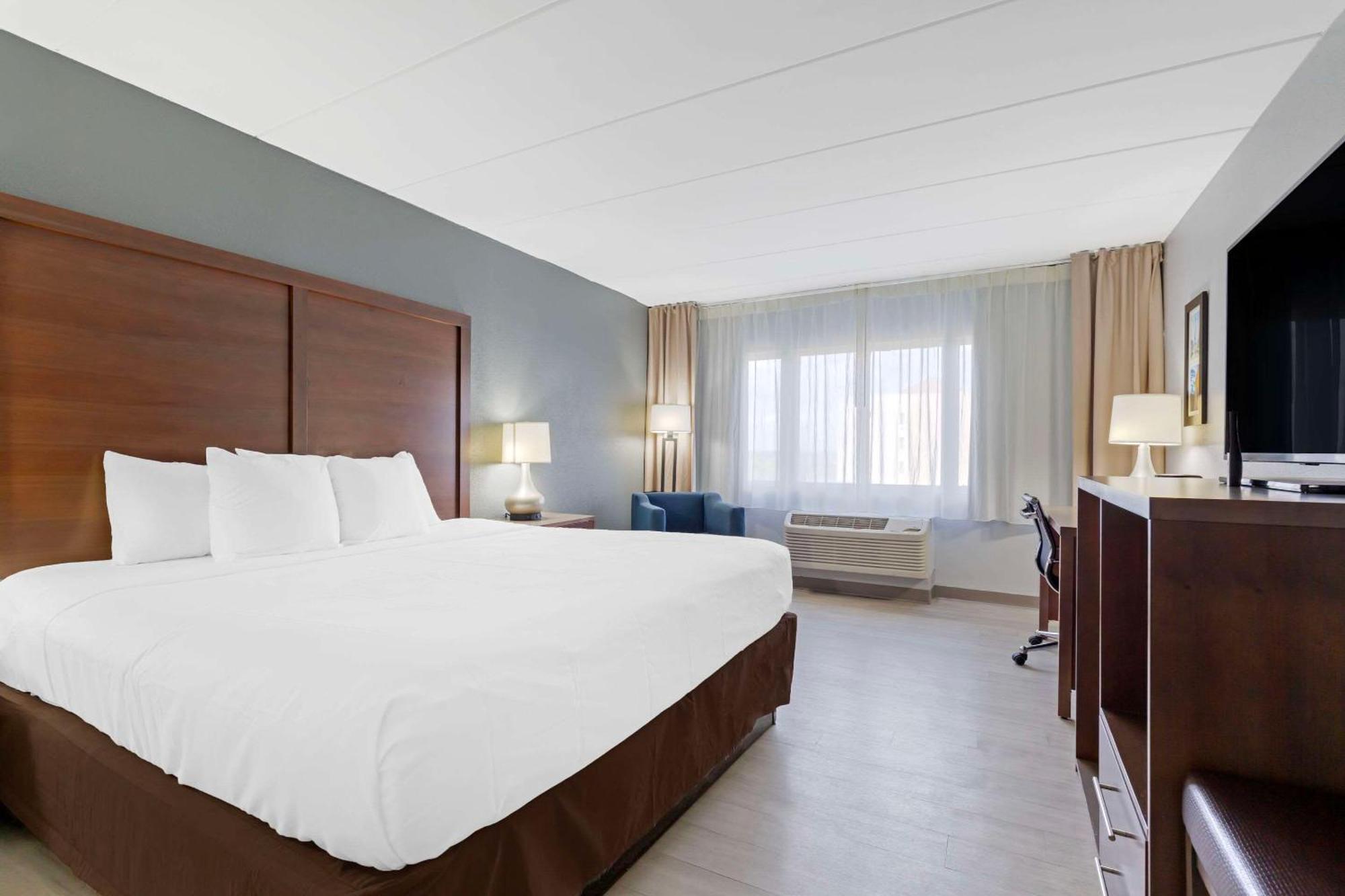 Clarion Hotel & Suites BWI Airport North Baltimore Eksteriør billede