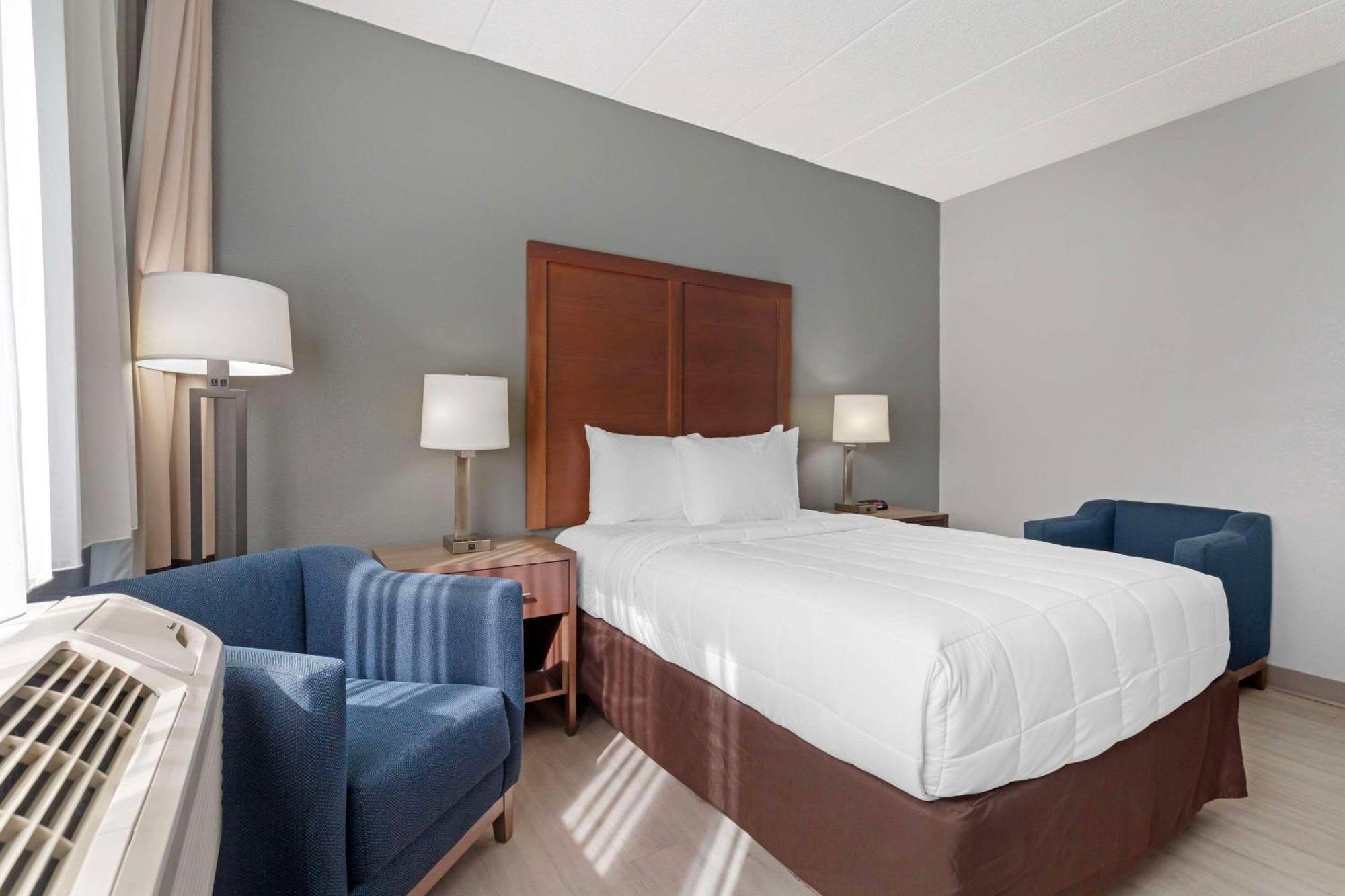 Clarion Hotel & Suites BWI Airport North Baltimore Eksteriør billede