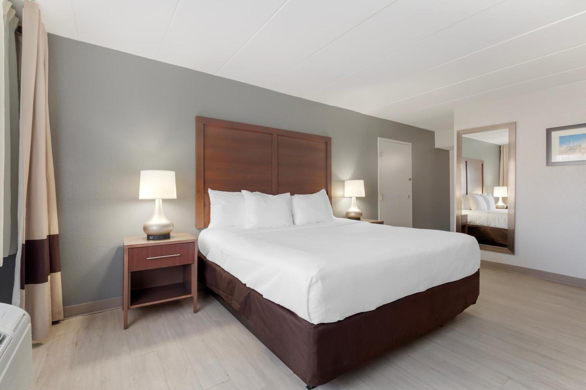 Clarion Hotel & Suites BWI Airport North Baltimore Eksteriør billede