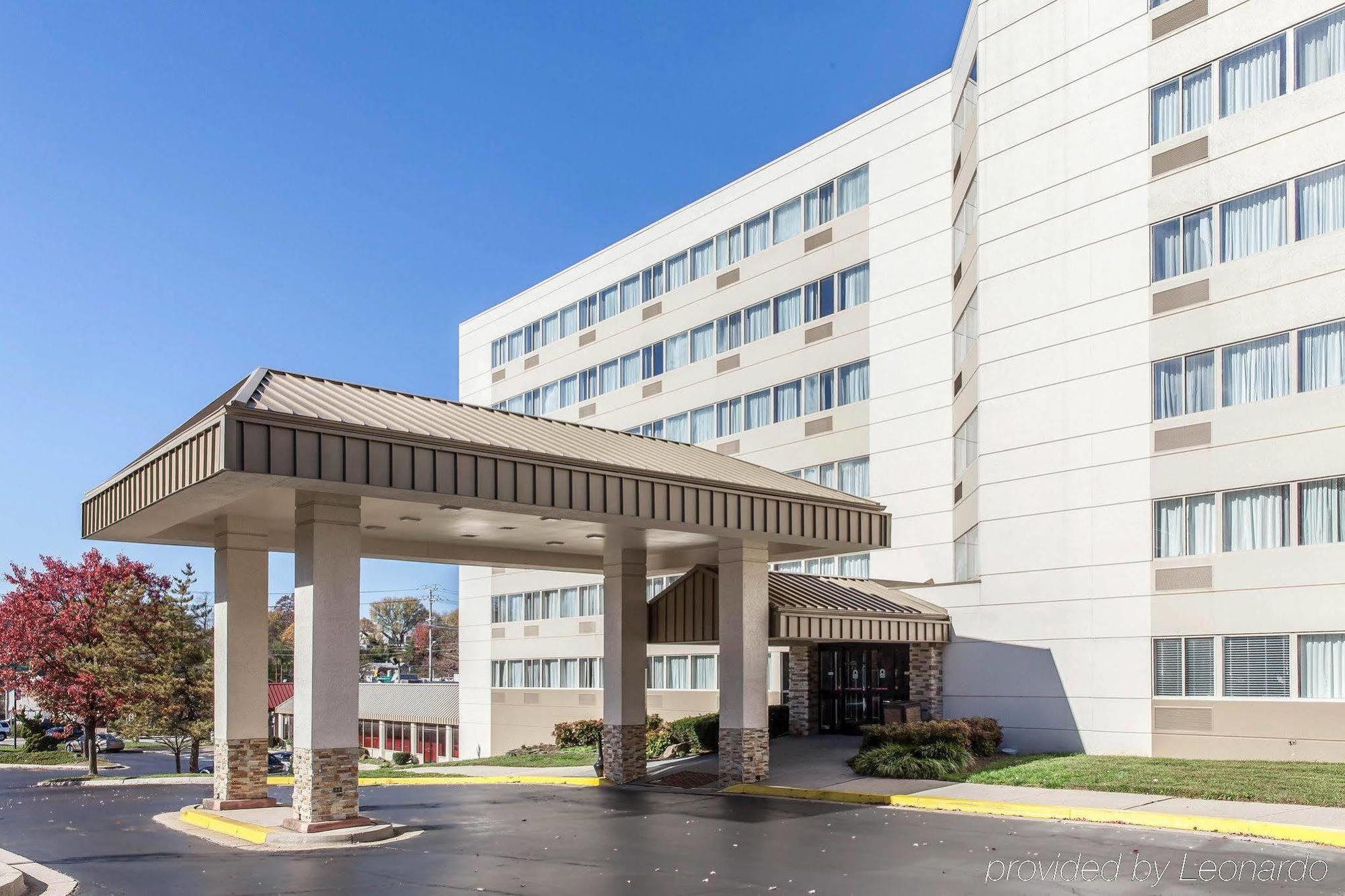 Clarion Hotel & Suites BWI Airport North Baltimore Eksteriør billede