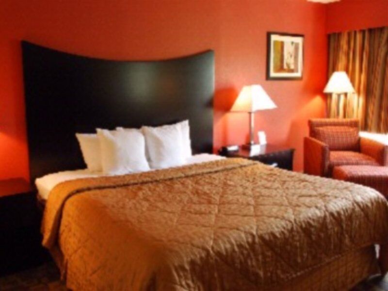 Clarion Hotel & Suites BWI Airport North Baltimore Eksteriør billede
